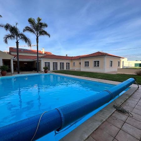 B&B With Heated Pool Сан-Мартинью-ду-Порту Экстерьер фото