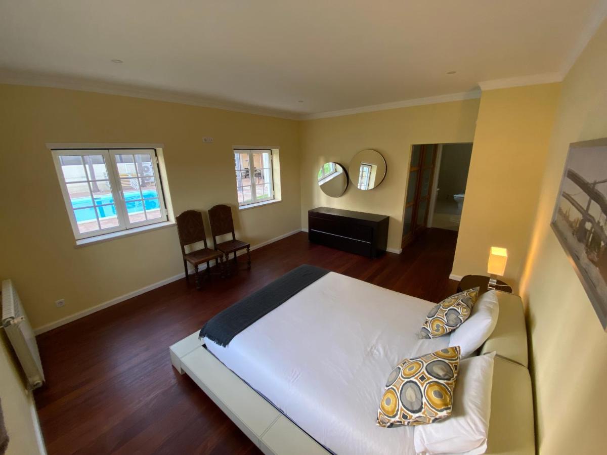 B&B With Heated Pool Сан-Мартинью-ду-Порту Экстерьер фото